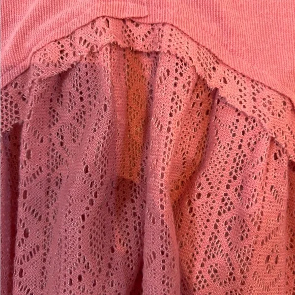 POL Pink Lace Accent Top With Lace Detail Size L - Picture 7 of 7